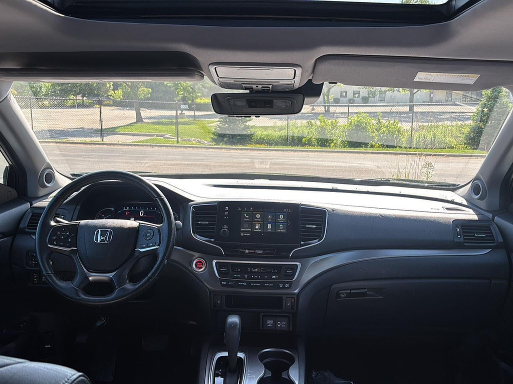 2019 Honda Pilot Located at Smart Motors Toyota light-box-slides