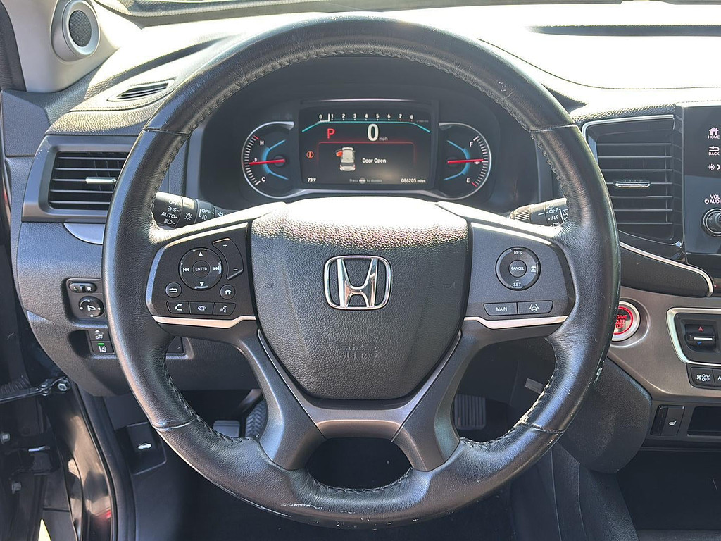 2019 Honda Pilot Located at Smart Motors Toyota light-box-slides