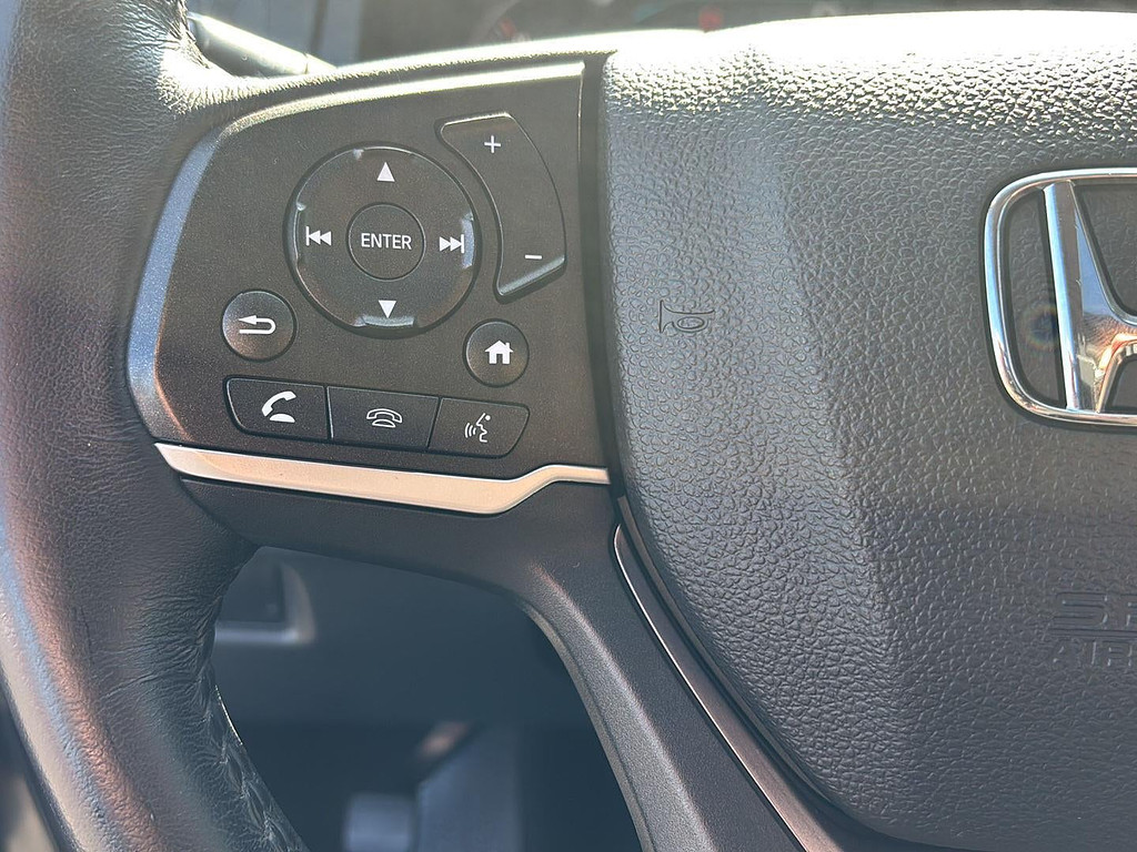 2019 Honda Pilot Located at Smart Motors Toyota slide-image