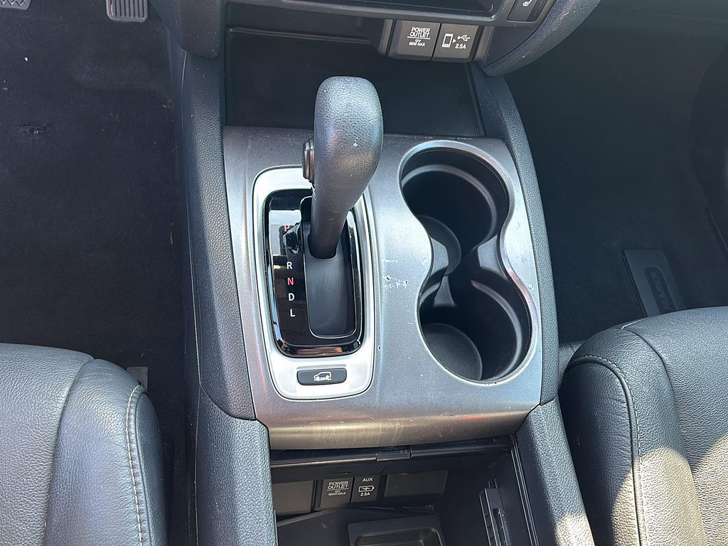 2019 Honda Pilot Located at Smart Motors Toyota slide-image