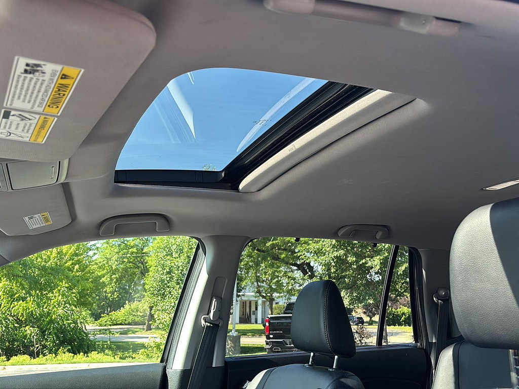 2019 Honda Pilot Located at Smart Motors Toyota slide-image