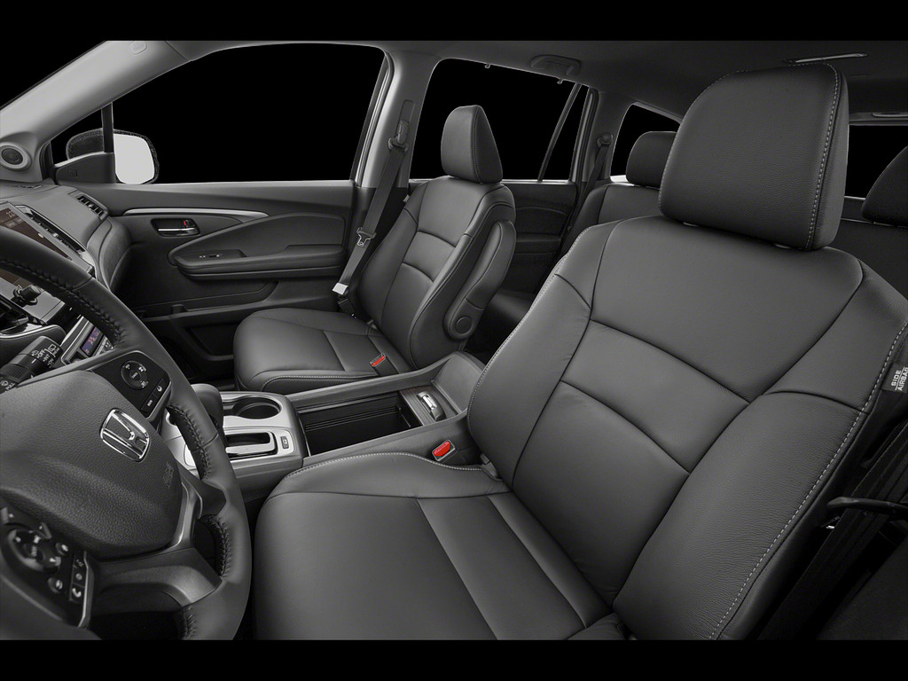 2019 Honda Pilot Located at Smart Motors Toyota slide-image