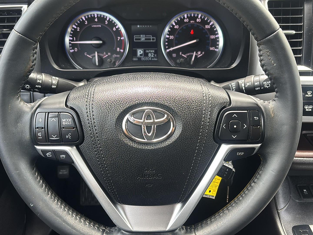 2016 Toyota Highlander Located at Smart Motors Toyota light-box-slides