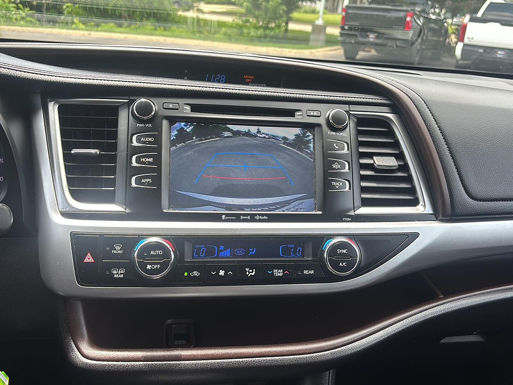 2016 Toyota Highlander Located at Smart Motors Toyota light-box-slides