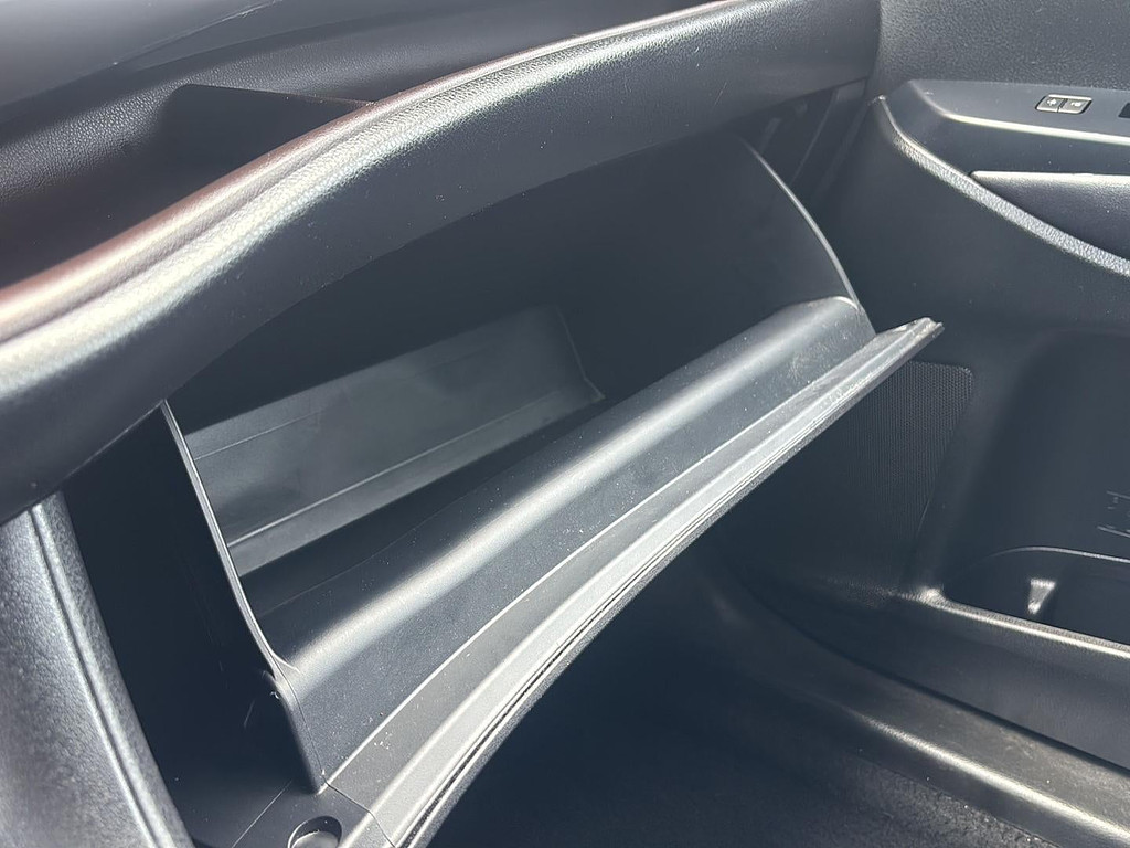 2016 Toyota Highlander Located at Smart Motors Toyota slide-image