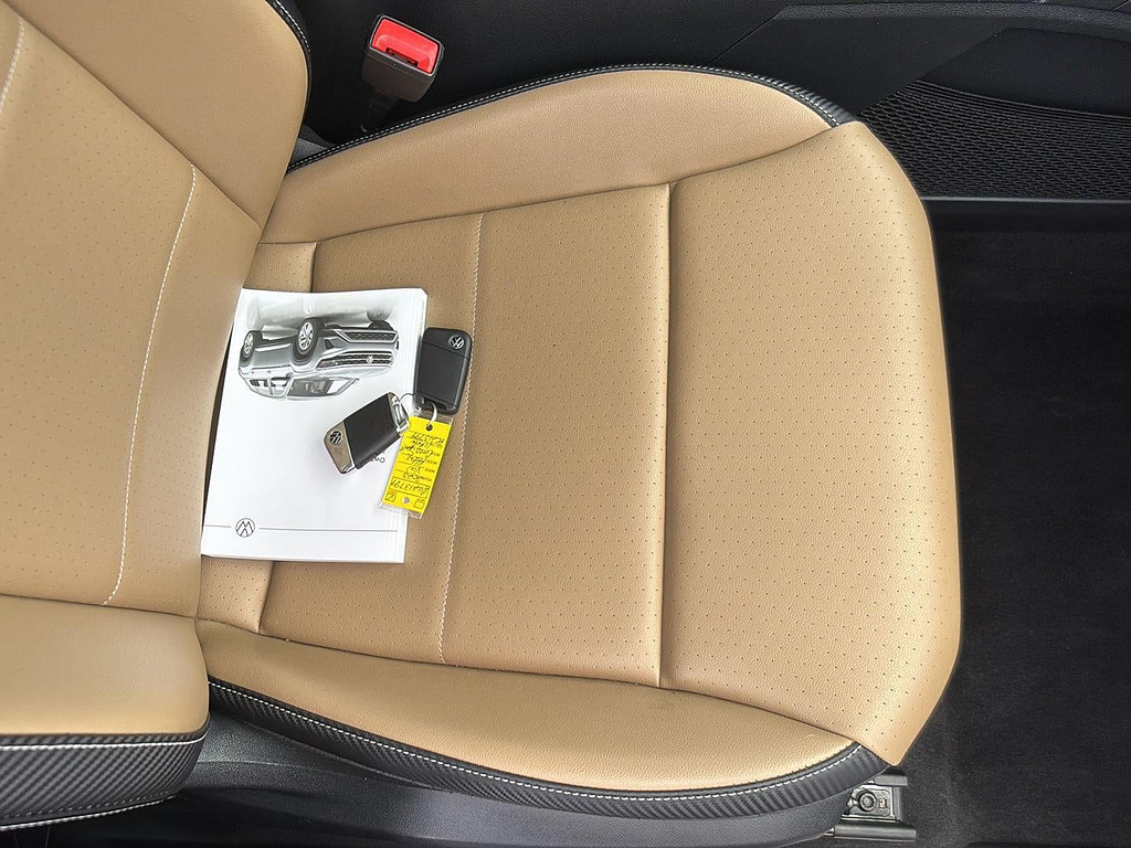 2023 Volkswagen Atlas Cross Sport Located at Smart Motors Toyota light-box-slides