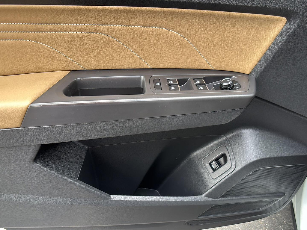 2023 Volkswagen Atlas Cross Sport Located at Smart Motors Toyota light-box-slides