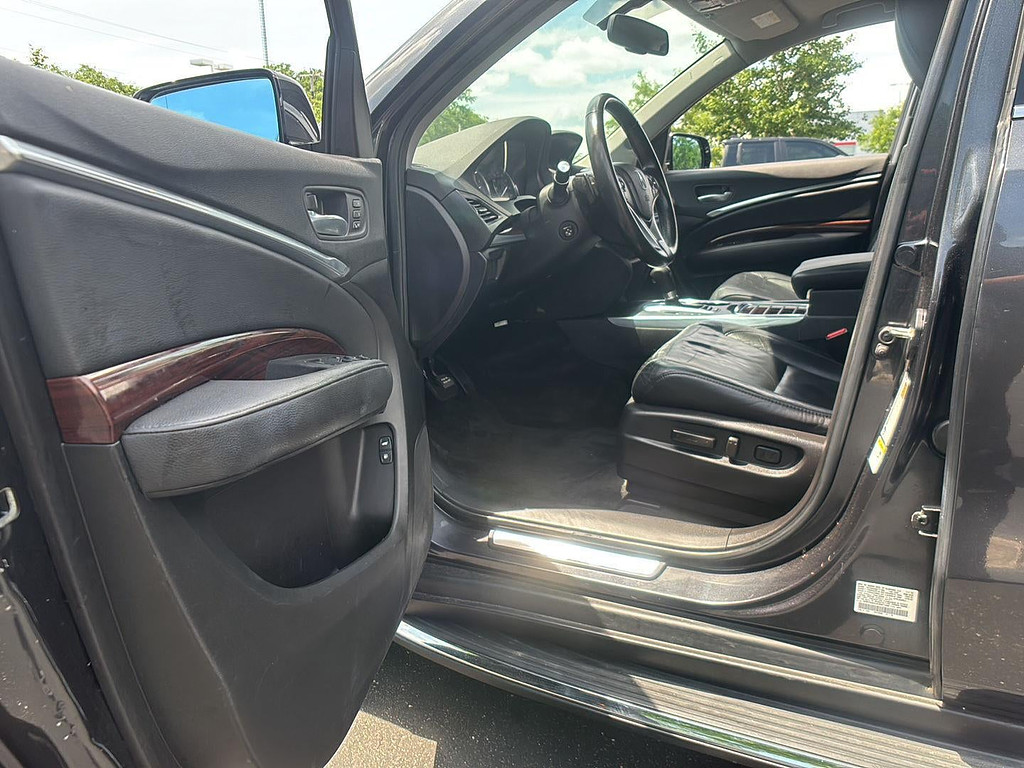 2014 Acura MDX Located at Smart Motors Toyota light-box-slides
