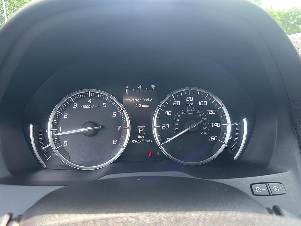 2014 Acura MDX Located at Smart Motors Toyota light-box-slides