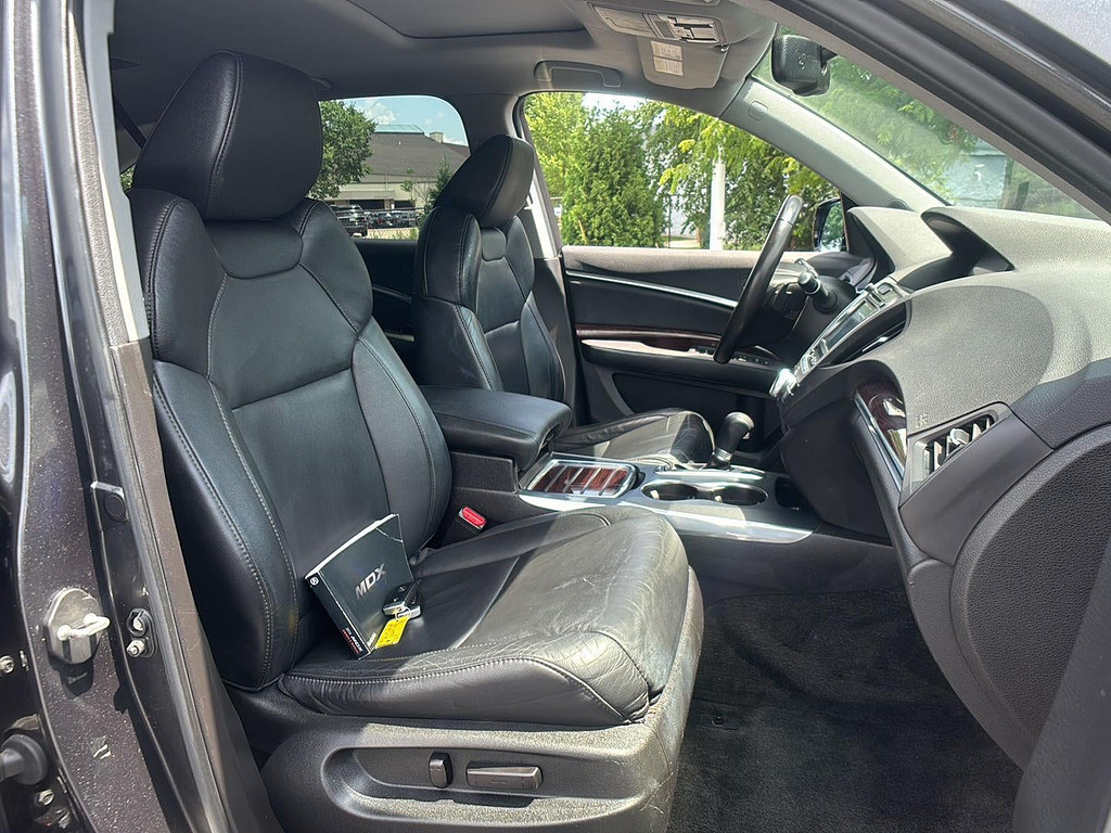 2014 Acura MDX Located at Smart Motors Toyota light-box-slides
