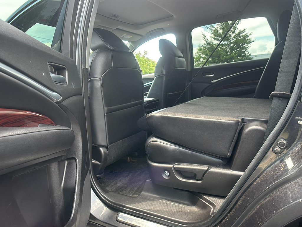 2014 Acura MDX Located at Smart Motors Toyota light-box-slides