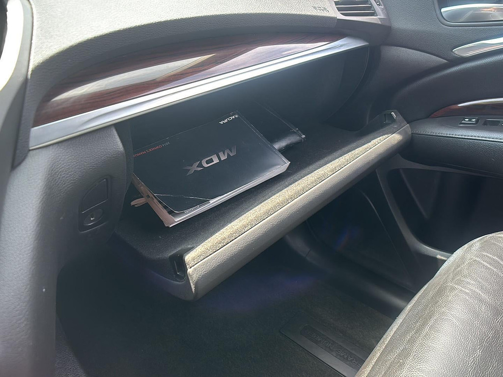 2014 Acura MDX Located at Smart Motors Toyota light-box-slides