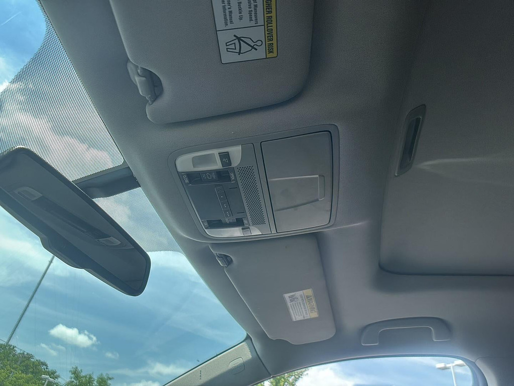 2014 Acura MDX Located at Smart Motors Toyota light-box-slides