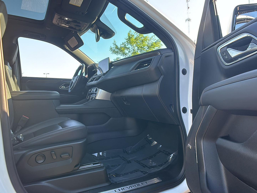 2023 Chevrolet Tahoe Located at Smart Motors Toyota slide-image