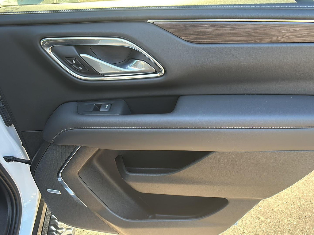 2023 Chevrolet Tahoe Located at Smart Motors Toyota light-box-slides