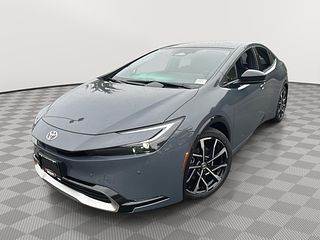 Thumbnail - 2026 Toyota Prius Plug-in Hybrid