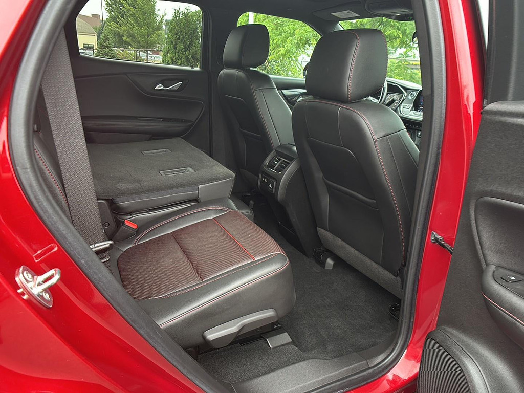 2021 Chevrolet Blazer Located at Smart Motors Toyota slide-image