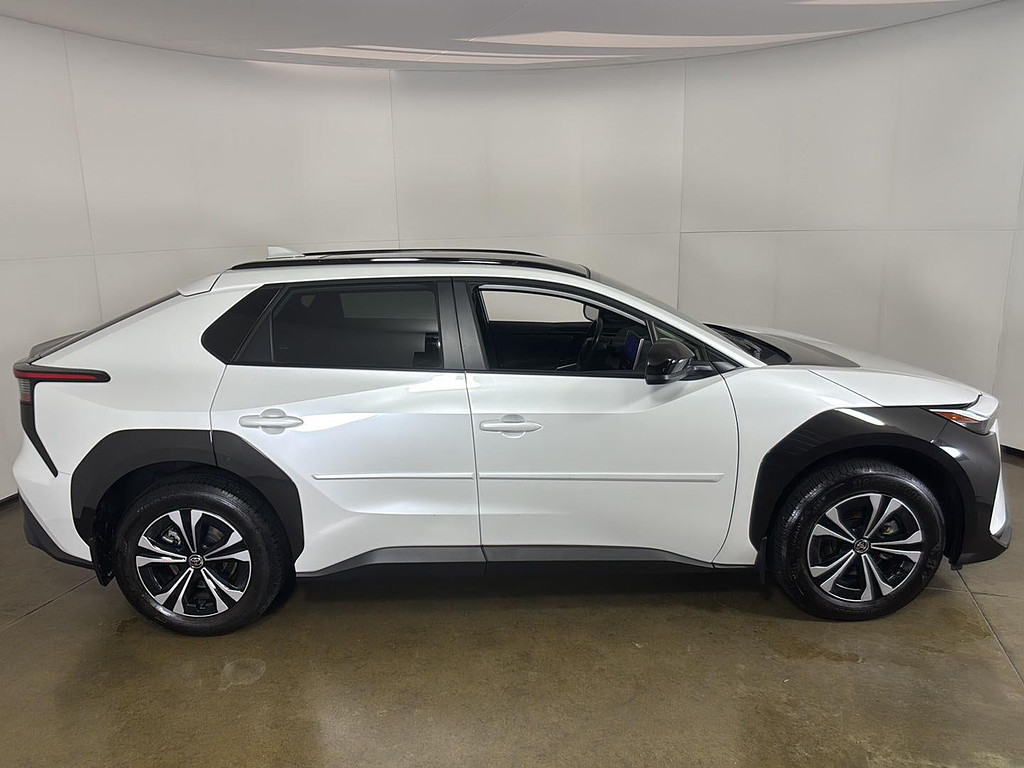 2023 Toyota bZ4X Located at Smart Motors Toyota slide-image