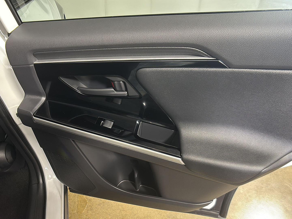 2023 Toyota bZ4X Located at Smart Motors Toyota slide-image