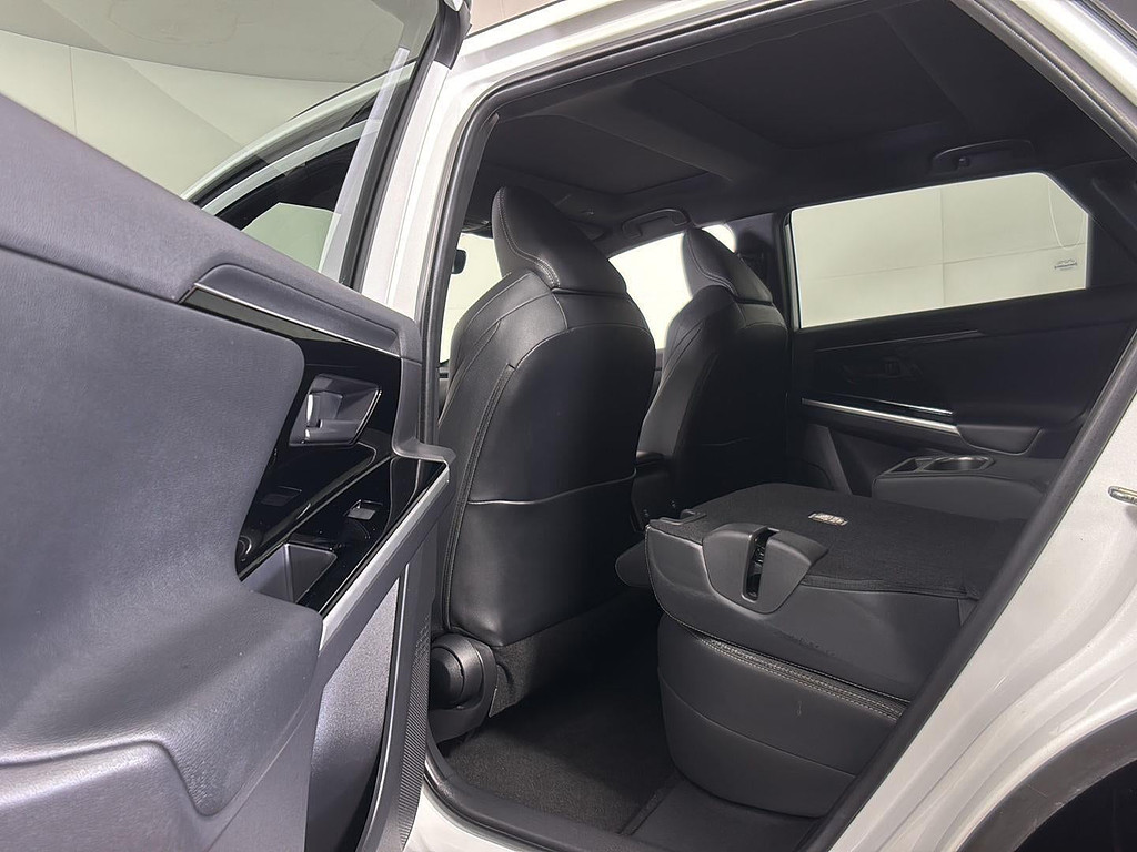 2023 Toyota bZ4X Located at Smart Motors Toyota slide-image