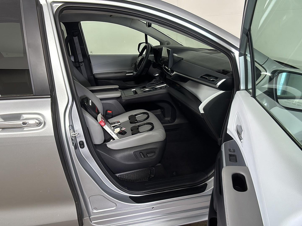 2025 Toyota Sienna Located at Smart Motors Toyota light-box-slides