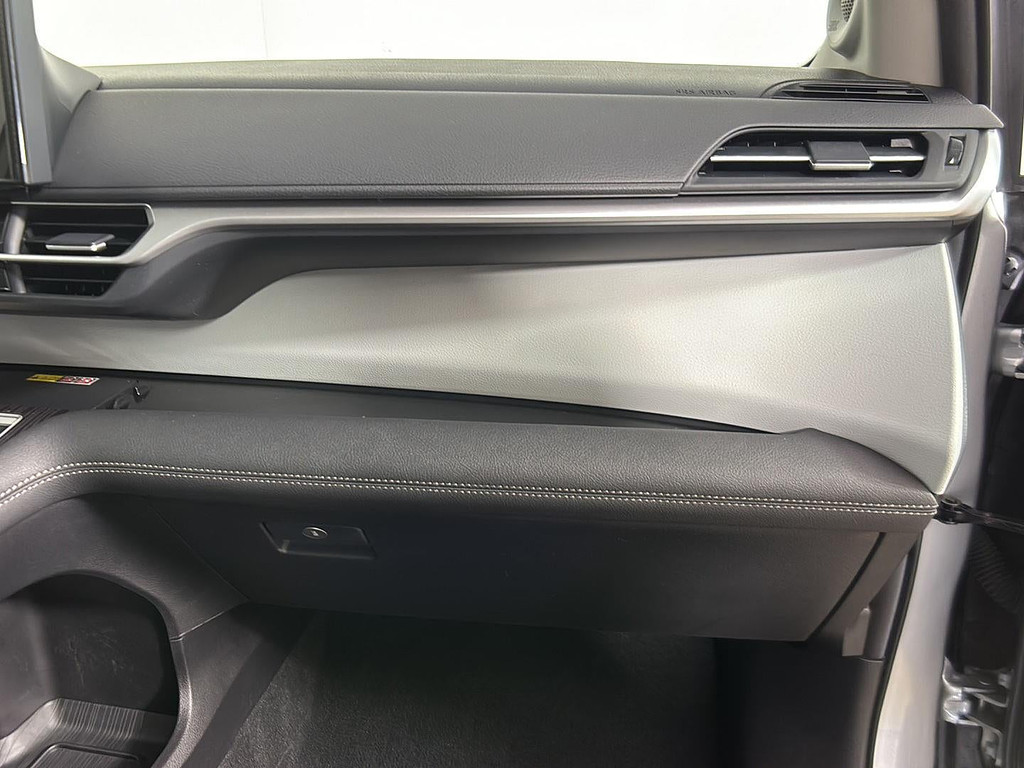2025 Toyota Sienna Located at Smart Motors Toyota light-box-slides