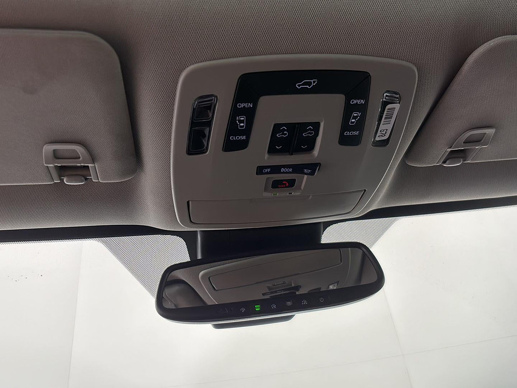 2025 Toyota Sienna Located at Smart Motors Toyota light-box-slides