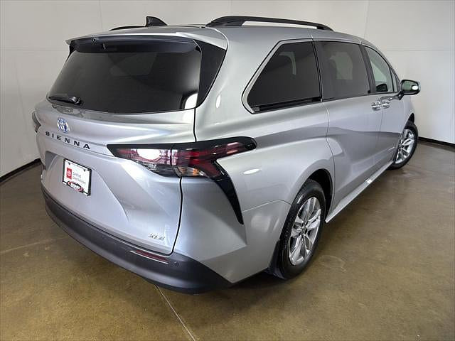 2025 Toyota Sienna Located at Smart Motors Toyota slide-image