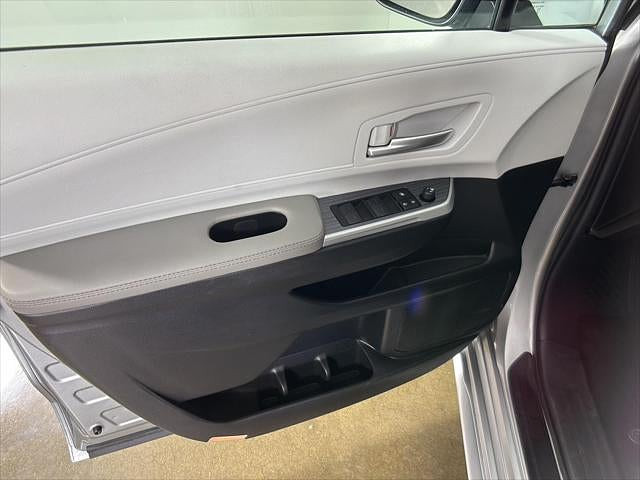 2025 Toyota Sienna Located at Smart Motors Toyota light-box-slides