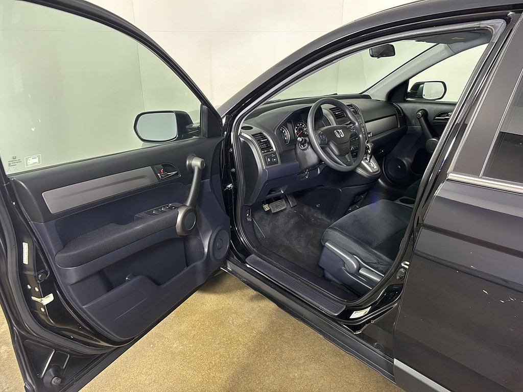 2011 Honda CR-V Located at Smart Motors Toyota slide-image