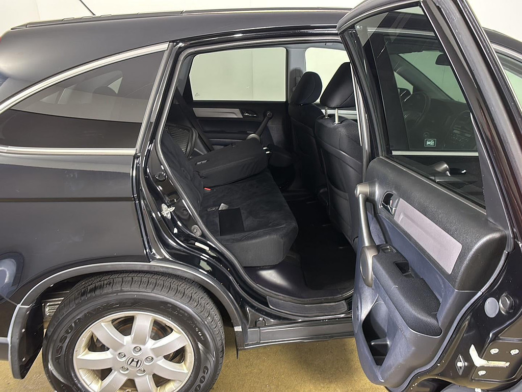 2011 Honda CR-V Located at Smart Motors Toyota slide-image