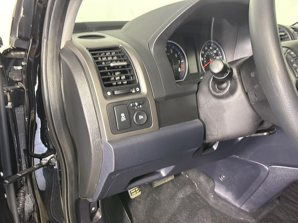 2011 Honda CR-V Located at Smart Motors Toyota light-box-slides