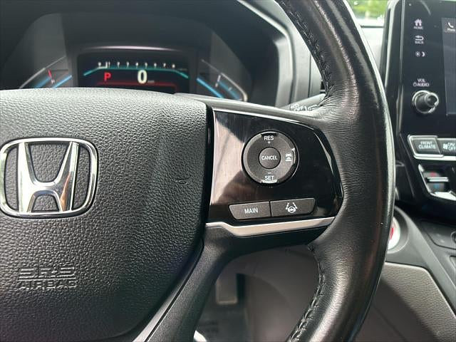 2018 Honda Odyssey Located at Smart Motors Toyota light-box-slides