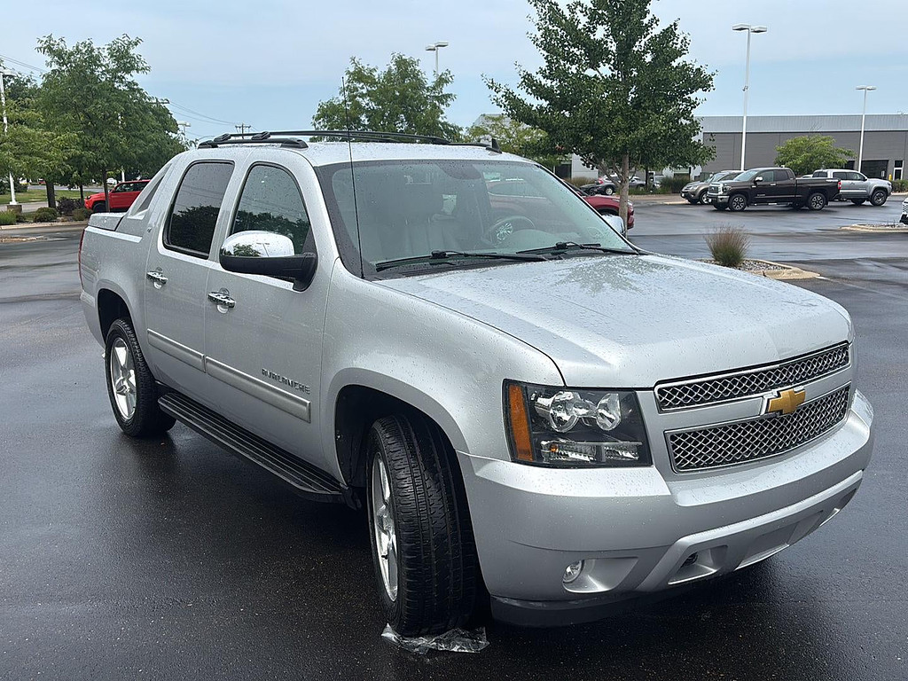 2012 Chevrolet Avalanche Located at Smart Motors Toyota light-box-slides
