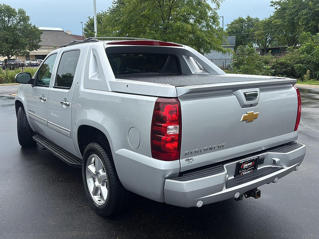2012 Chevrolet Avalanche Located at Smart Motors Toyota light-box-slides