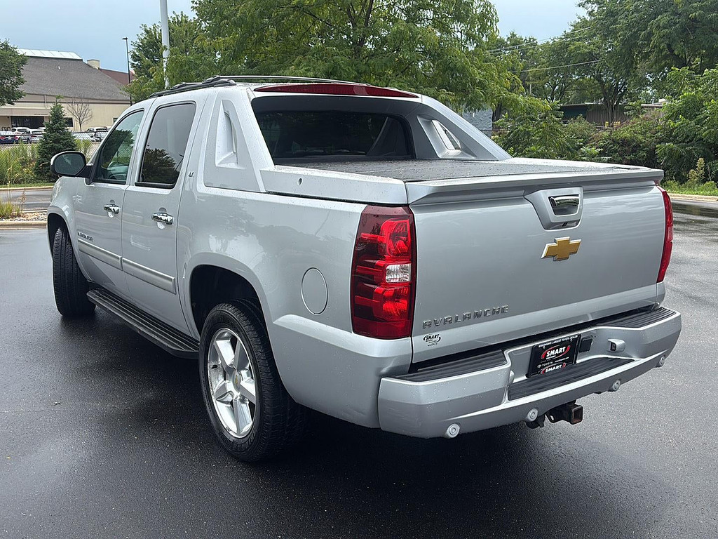 2012 Chevrolet Avalanche Located at Smart Motors Toyota light-box-slides