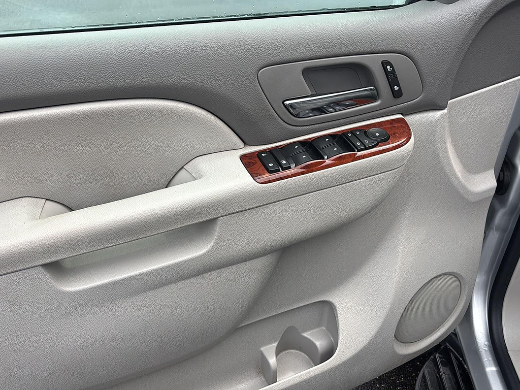 2012 Chevrolet Avalanche Located at Smart Motors Toyota light-box-slides