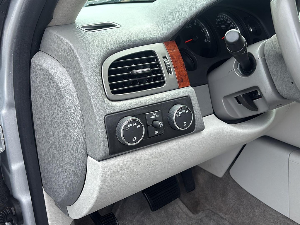 2012 Chevrolet Avalanche Located at Smart Motors Toyota light-box-slides