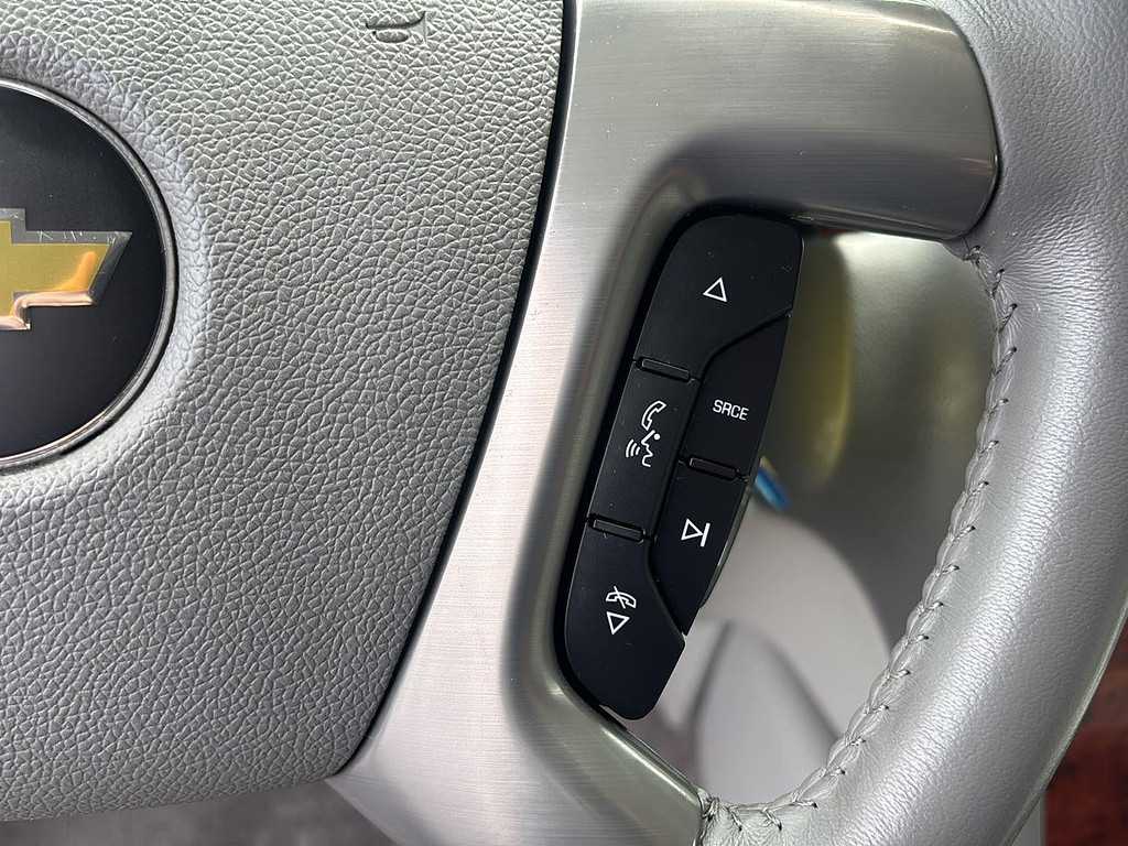2012 Chevrolet Avalanche Located at Smart Motors Toyota light-box-slides