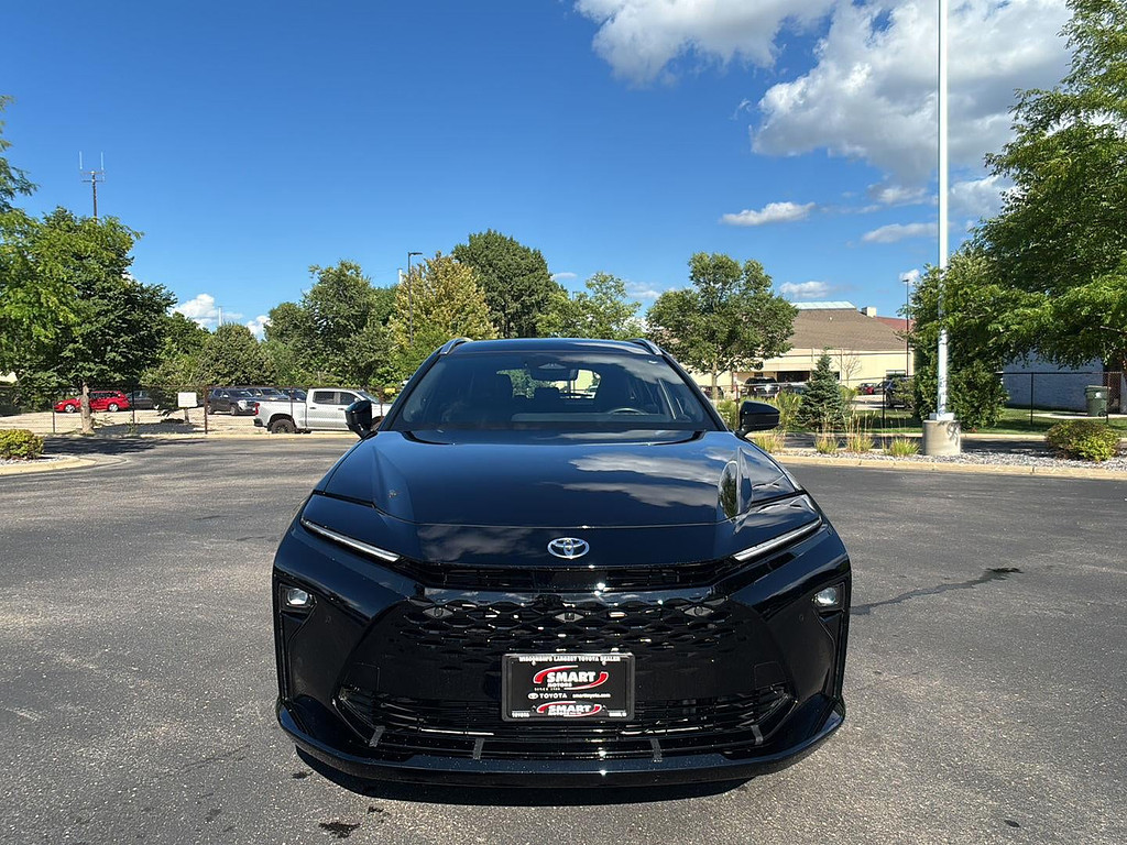 2025 Toyota Crown Signia Located at Smart Motors Toyota slide-image