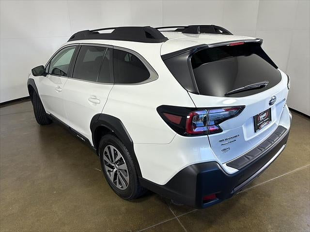 2025 Subaru Outback Located at Smart Motors Toyota slide-image