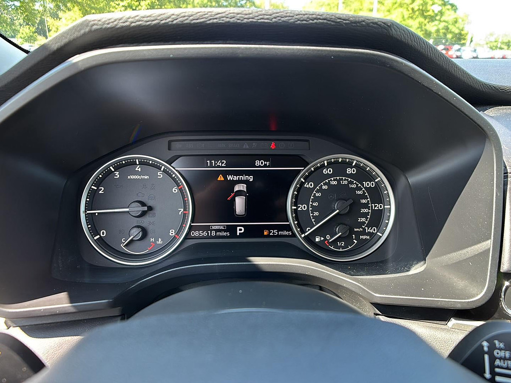 2024 Mitsubishi Outlander Located at Smart Motors Toyota light-box-slides