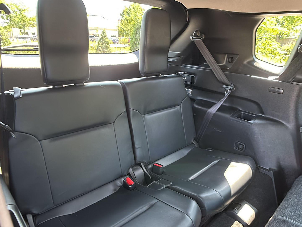2024 Mitsubishi Outlander Located at Smart Motors Toyota slide-image