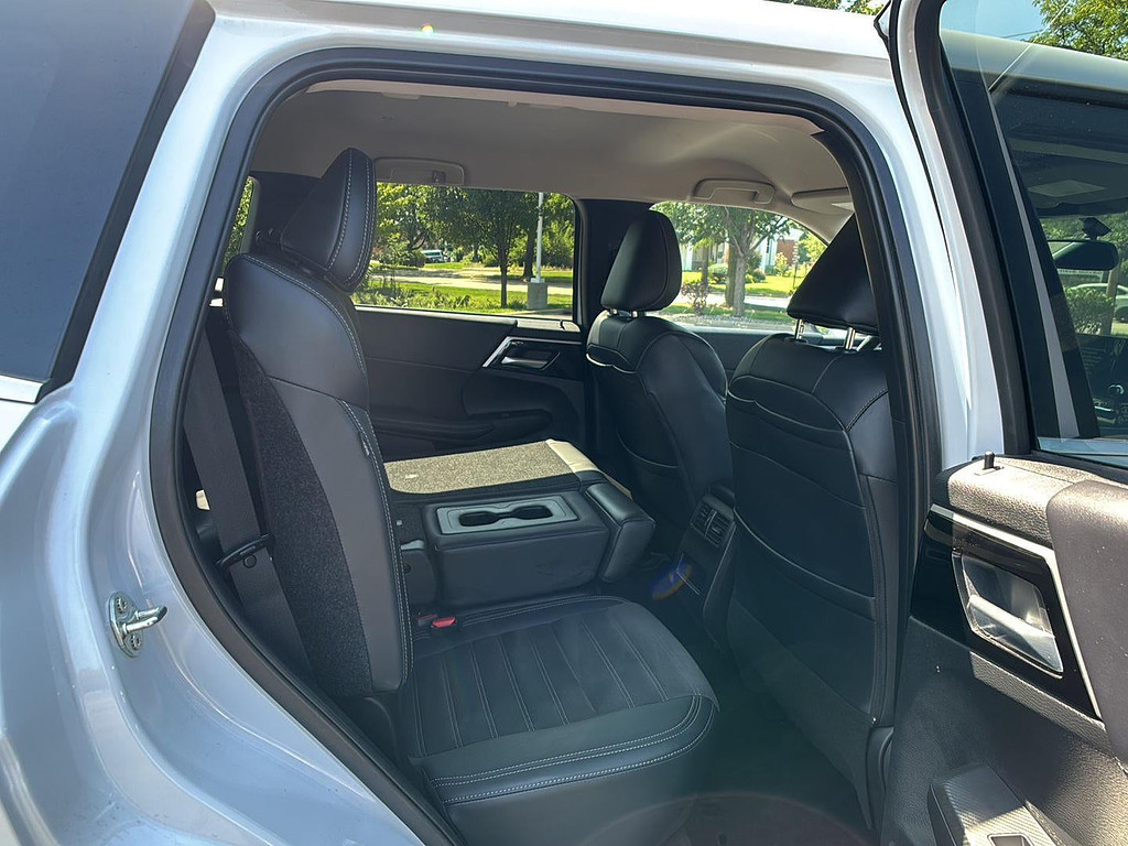 2024 Mitsubishi Outlander Located at Smart Motors Toyota light-box-slides