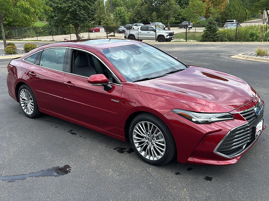 2019 Toyota Avalon Located at Smart Motors Toyota slide-image
