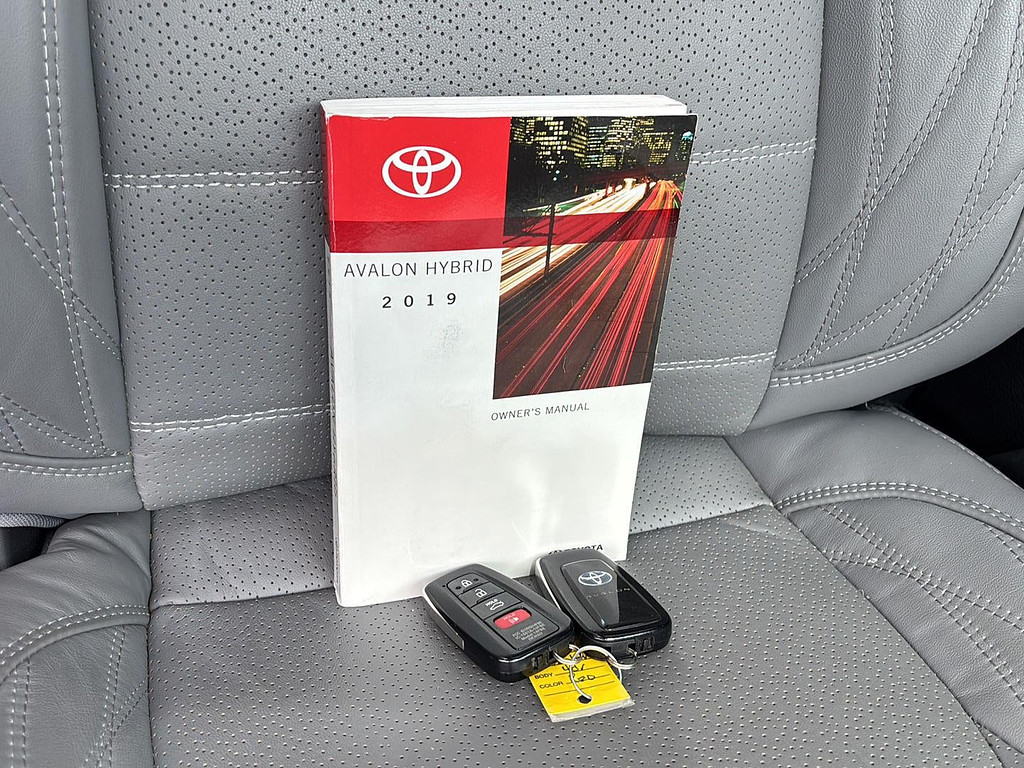 2019 Toyota Avalon Located at Smart Motors Toyota slide-image