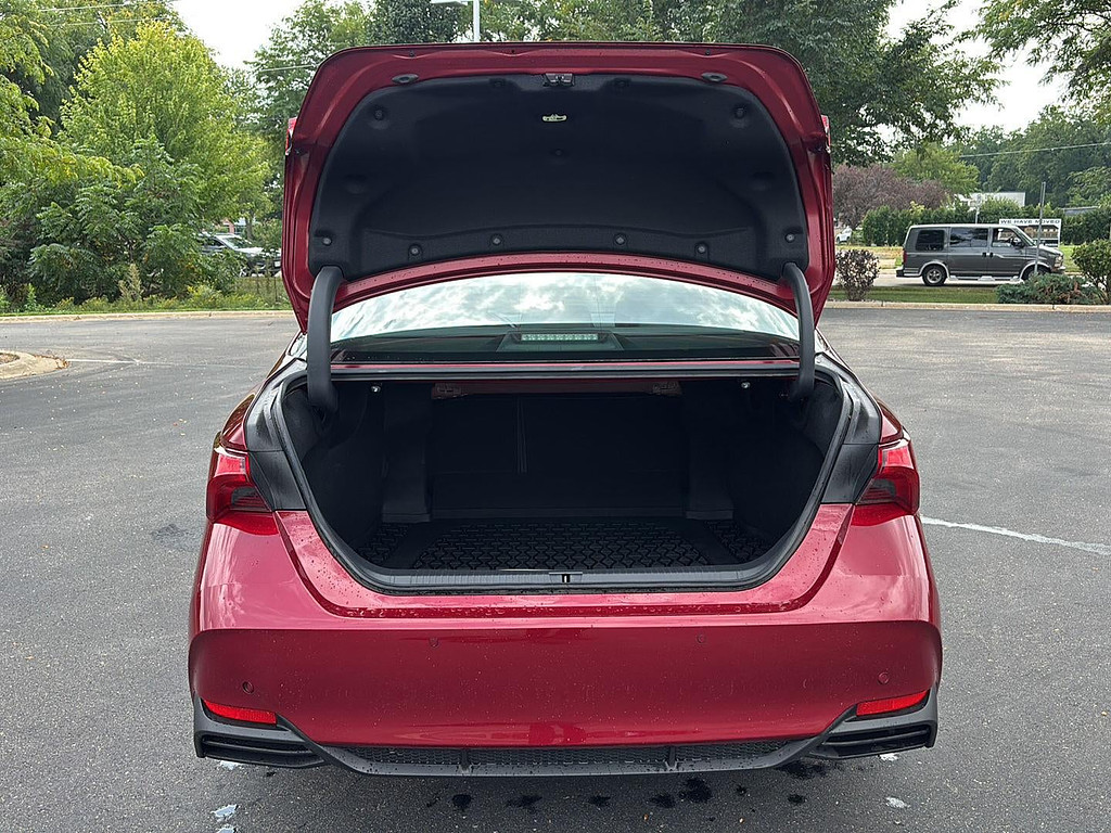 2019 Toyota Avalon Located at Smart Motors Toyota slide-image