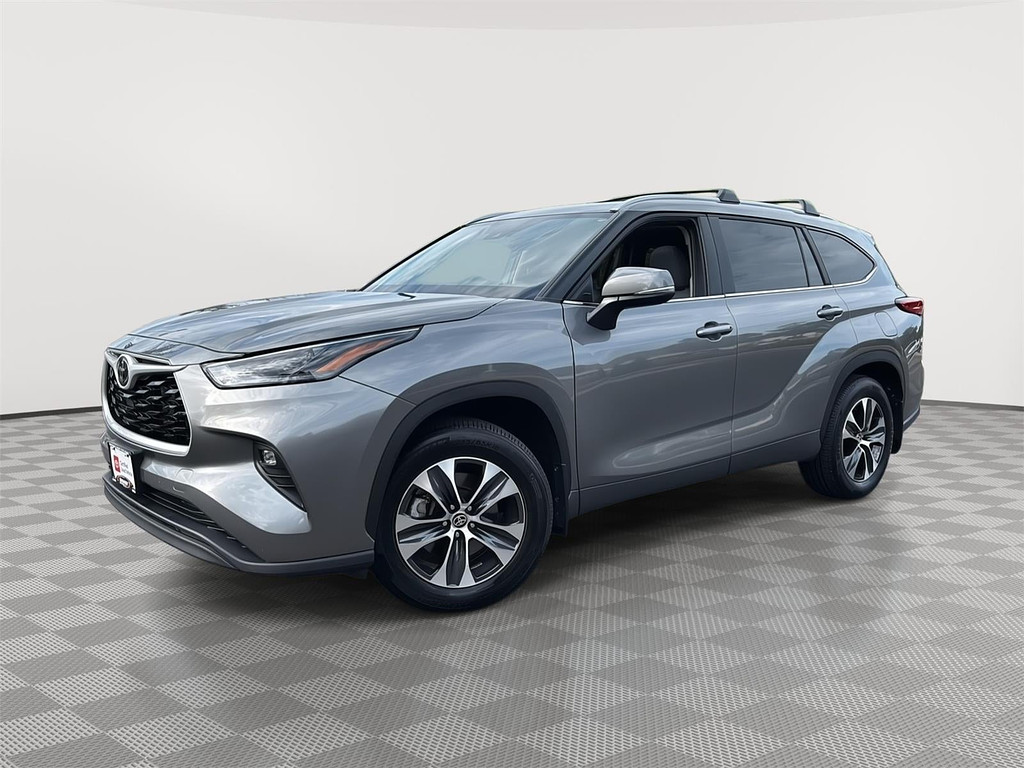 2025 Toyota Highlander Located at Smart Motors Toyota light-box-slides