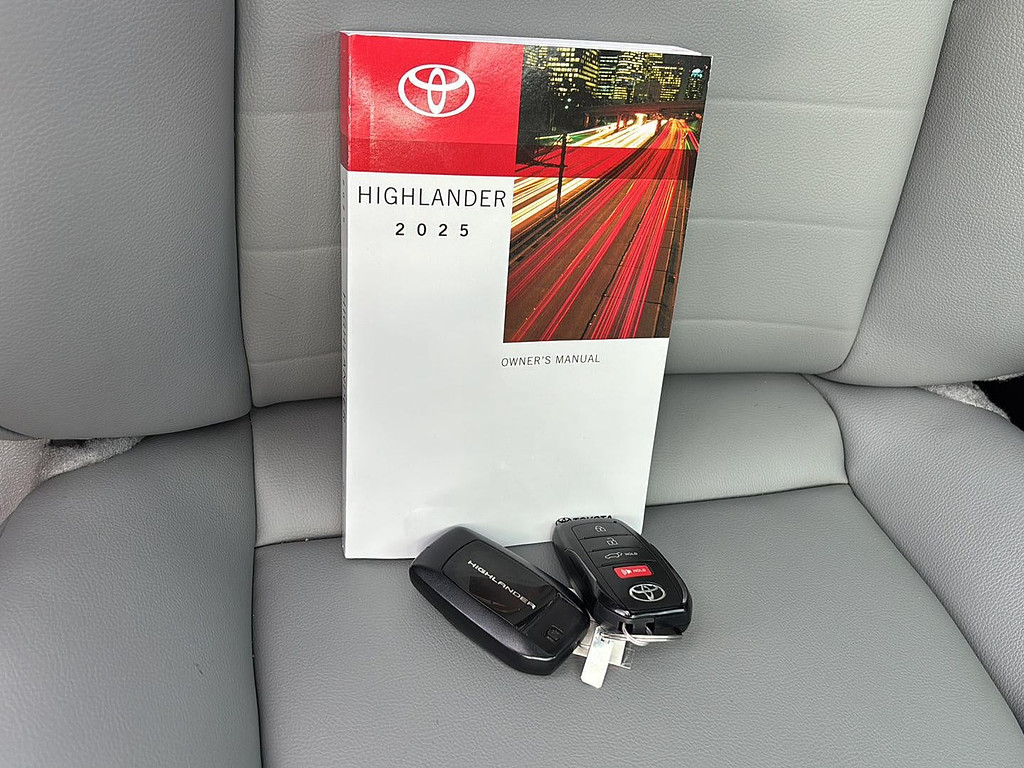 2025 Toyota Highlander Located at Smart Motors Toyota slide-image