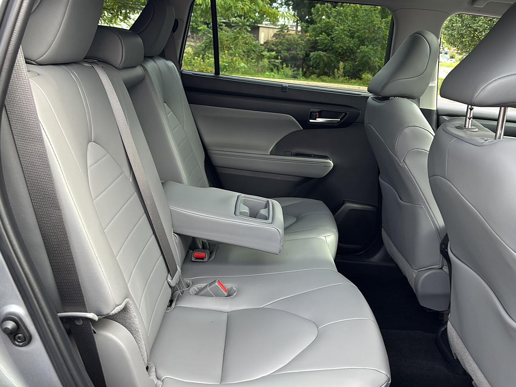 2025 Toyota Highlander Located at Smart Motors Toyota slide-image